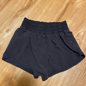 LULU RUNNING SHORTS
